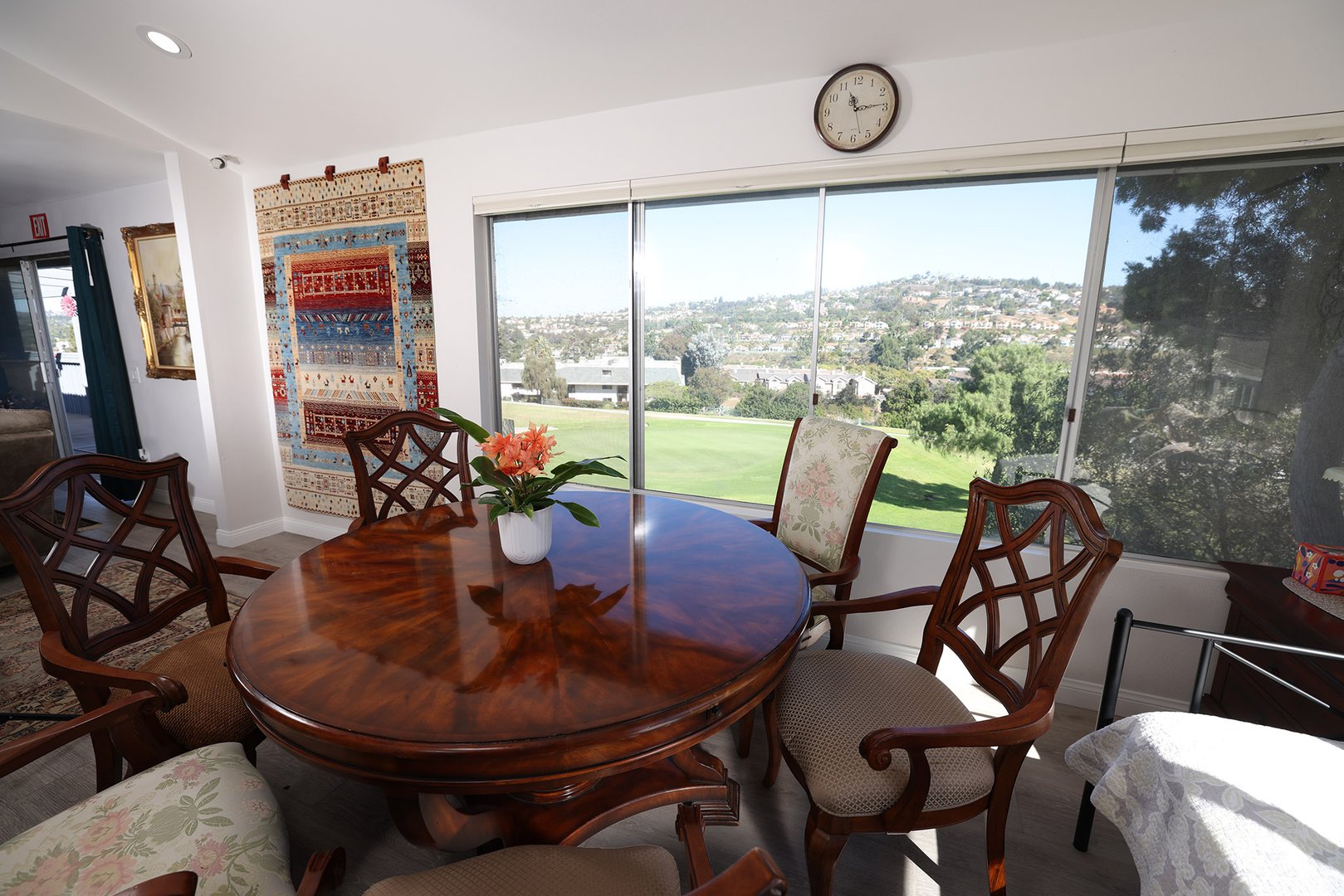 Coastal Comforts dining area