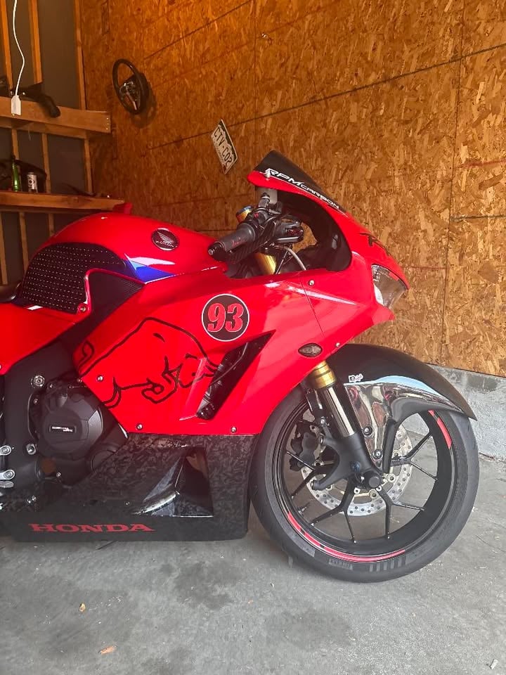 Custom car paint job