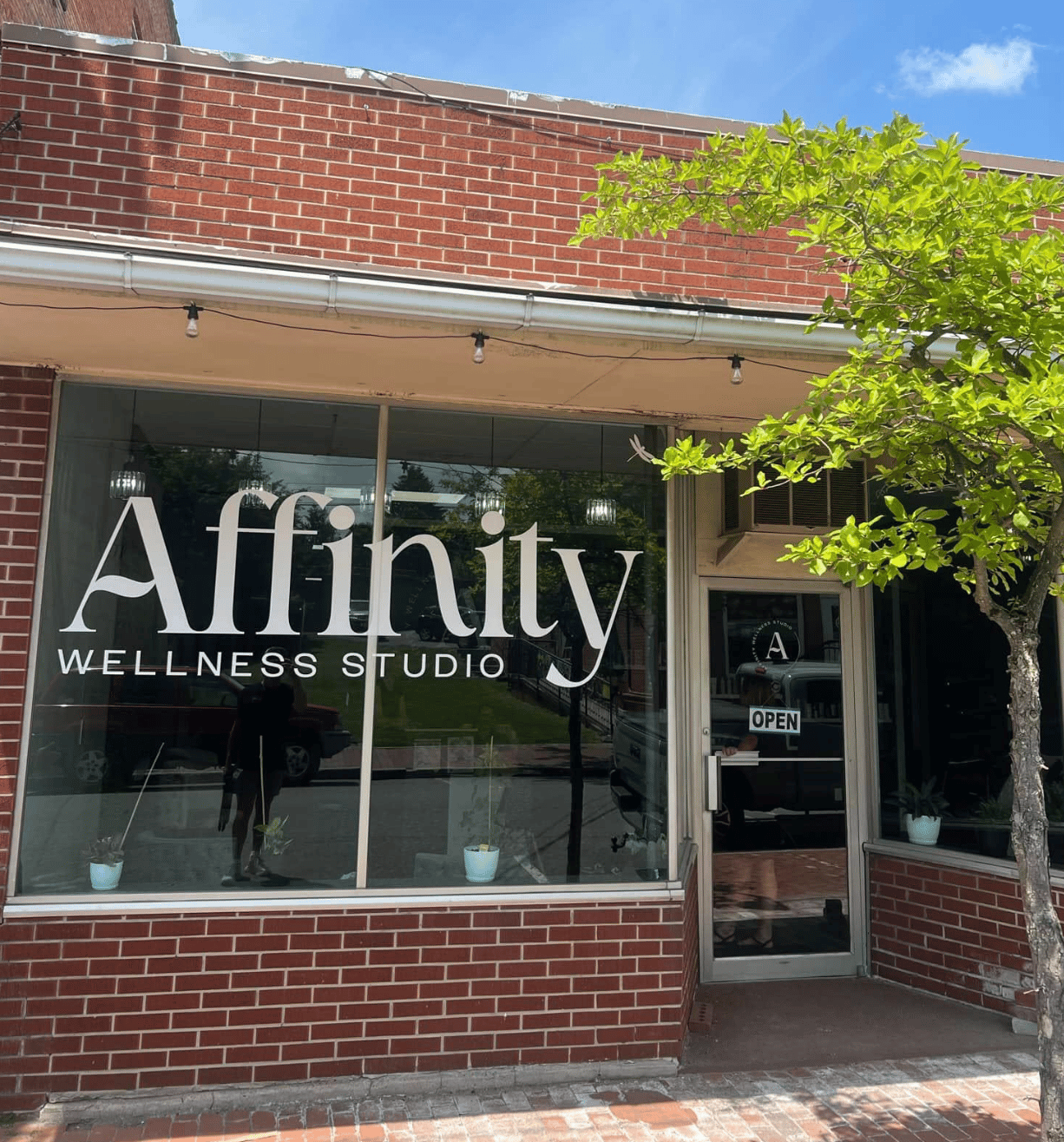 Commercial window tinting installation