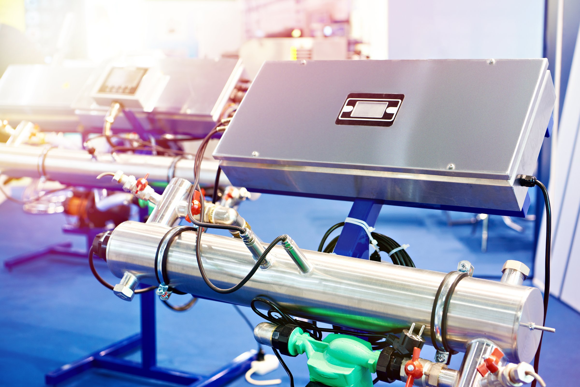 Installations for disinfection of water with ultraviolet radiation