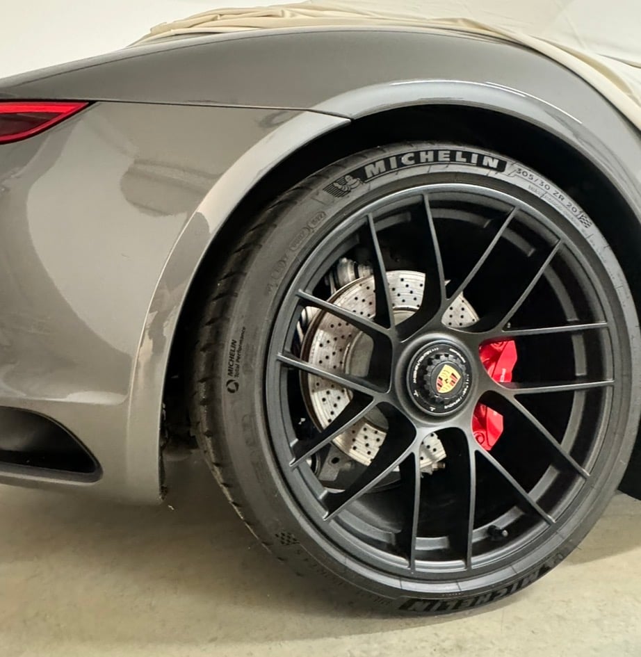 Felgenreparatur Spachteln