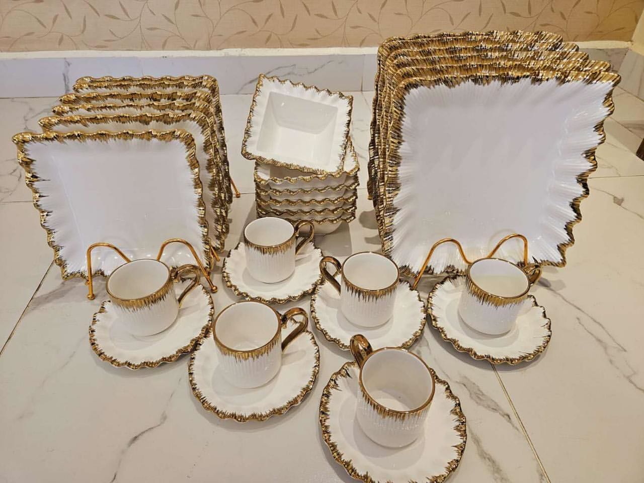 Golden Dinner Set