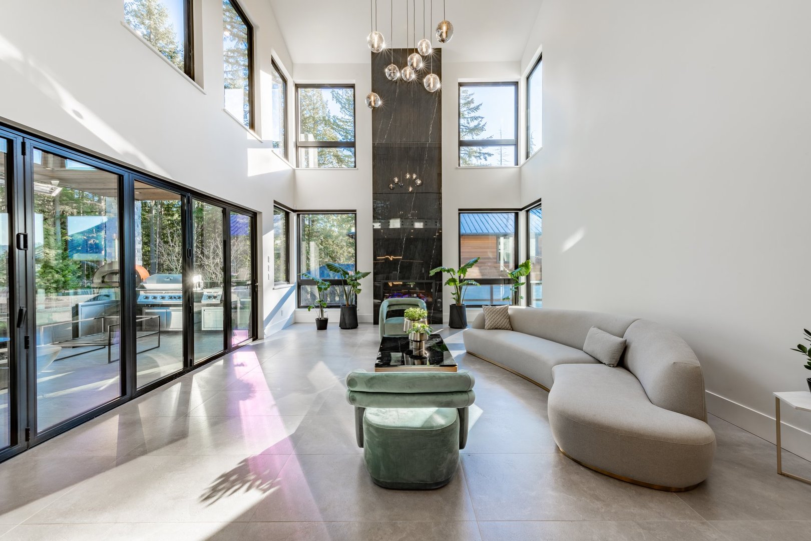 Large modern contemporary private residence