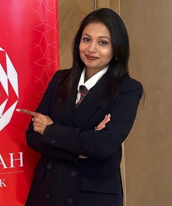 Nasrin Minsariya, Founder of LUXE NAIL ARTS