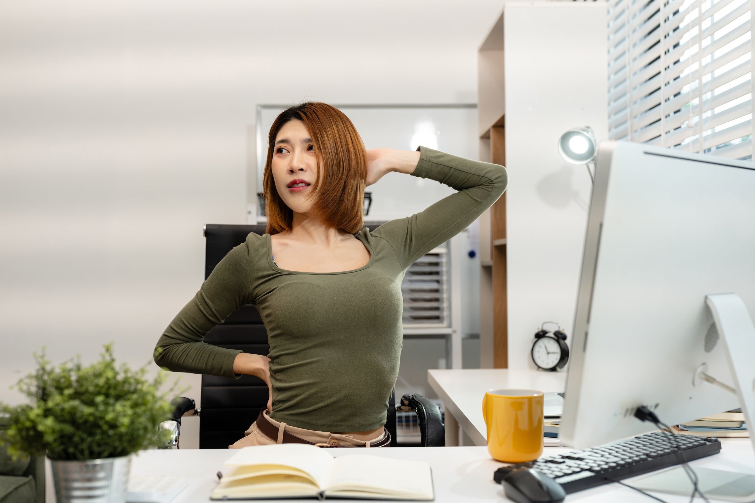 Síndrome de oficina - dolor de espalda por mala postura