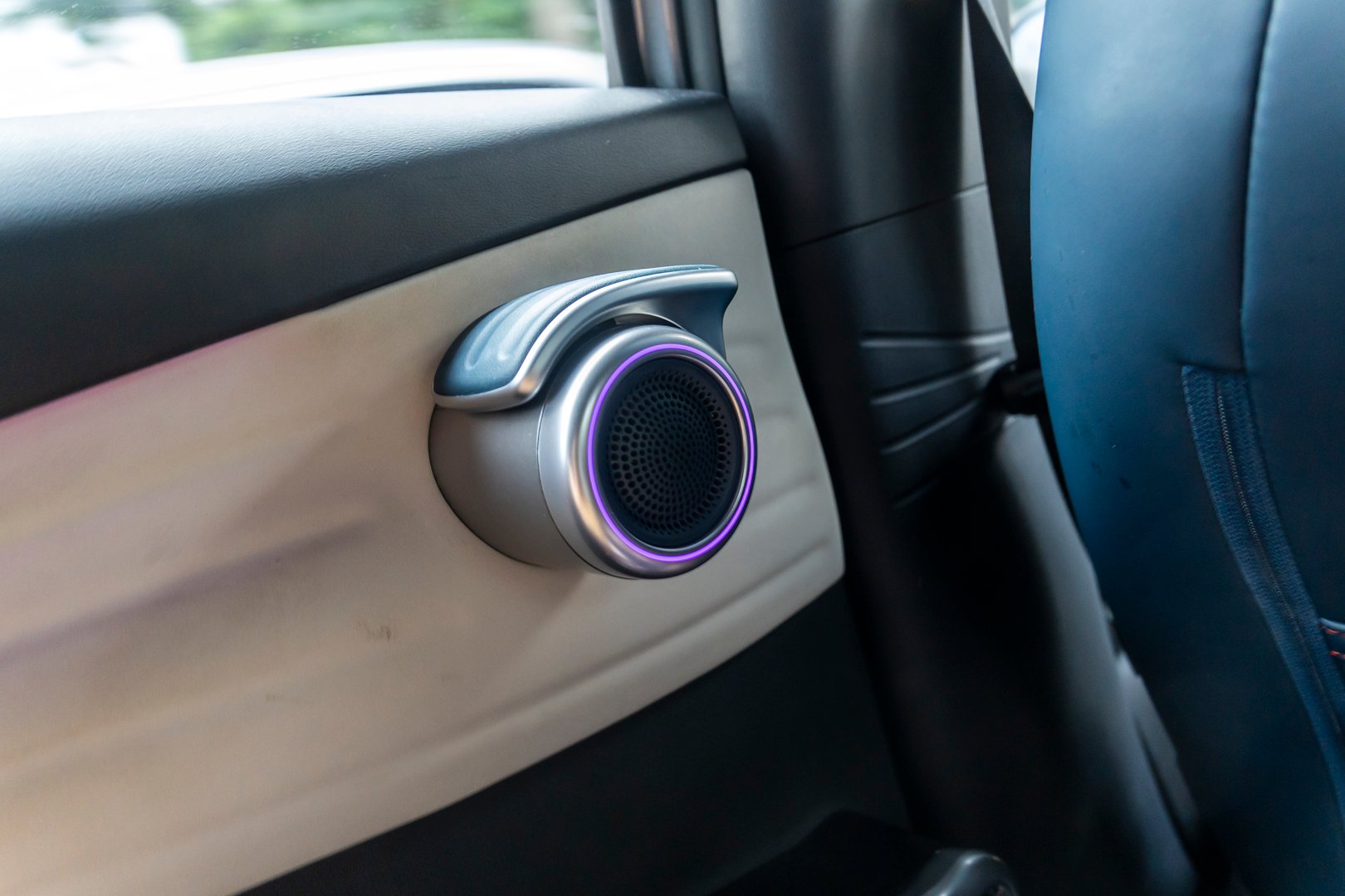 Sleek speaker design complements car interior while enriching travel experience