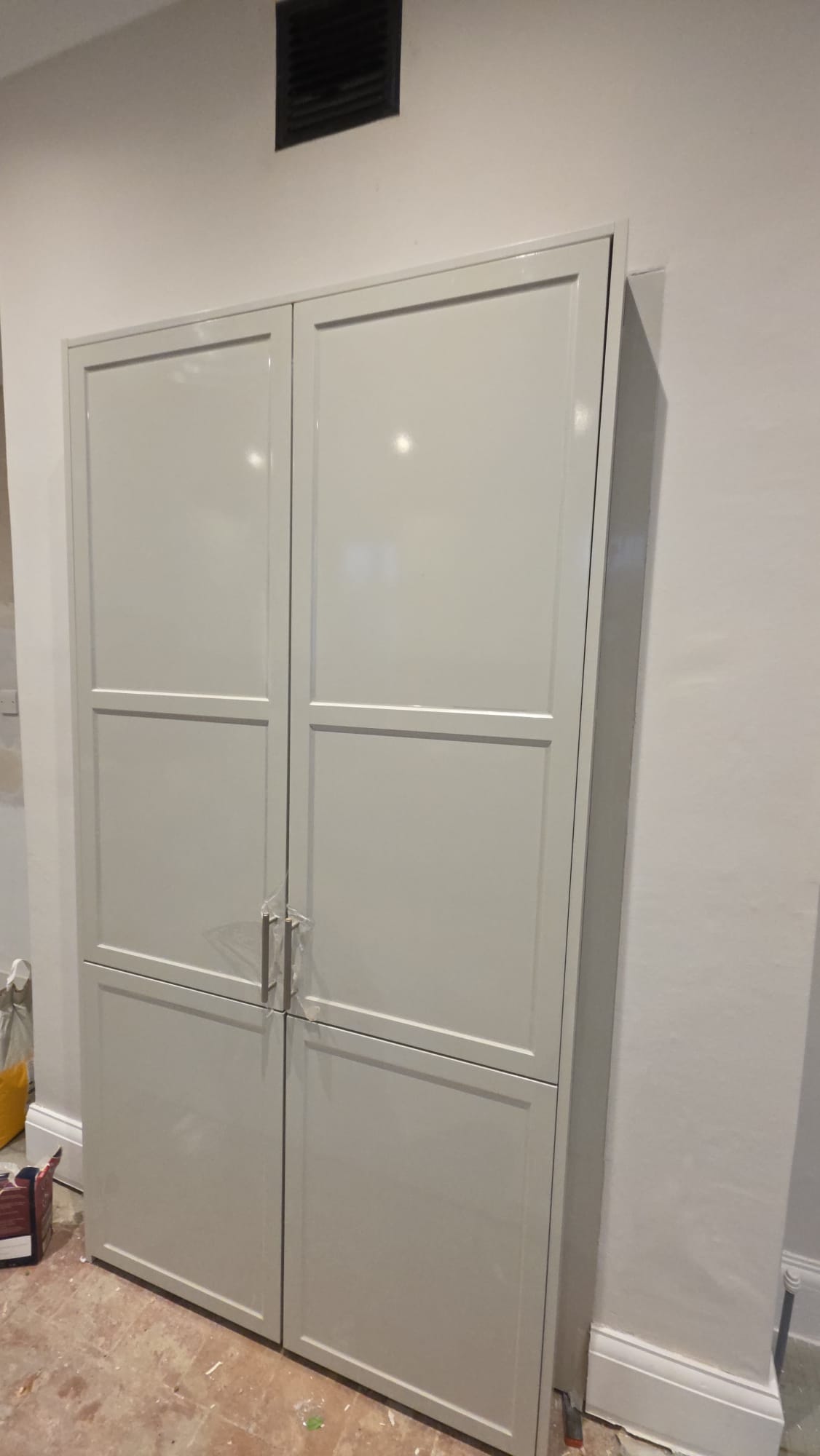 Kitchen after - closed pantry