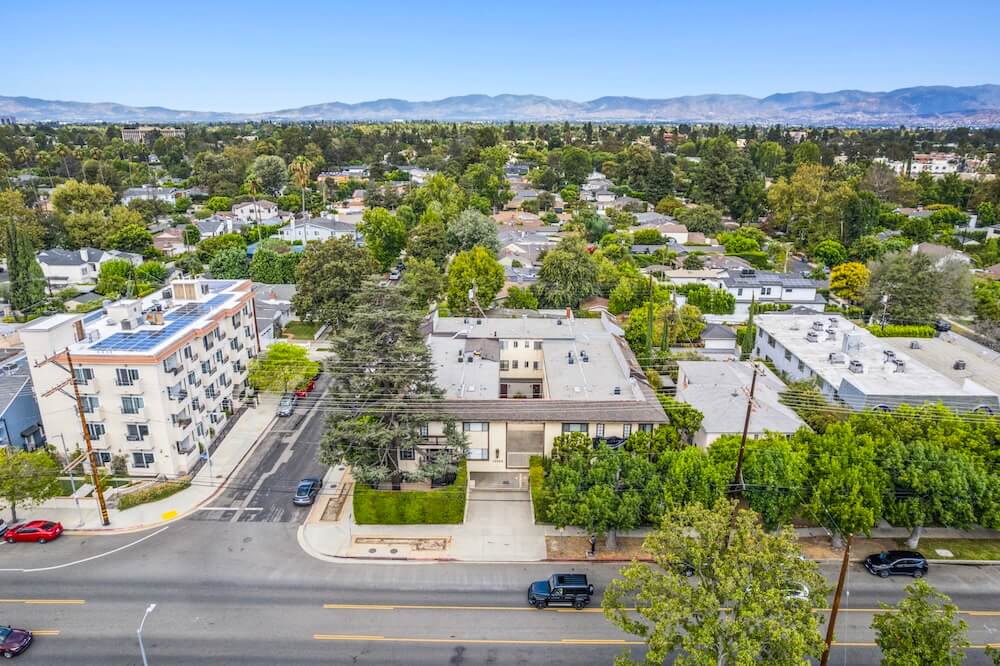 12301 Moorpark St Los Angeles CA