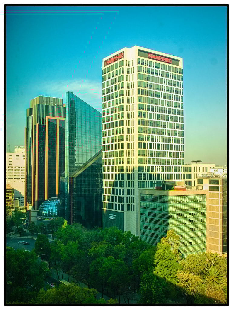 Torre MAPFRE - Respaldo y solidez empresarial