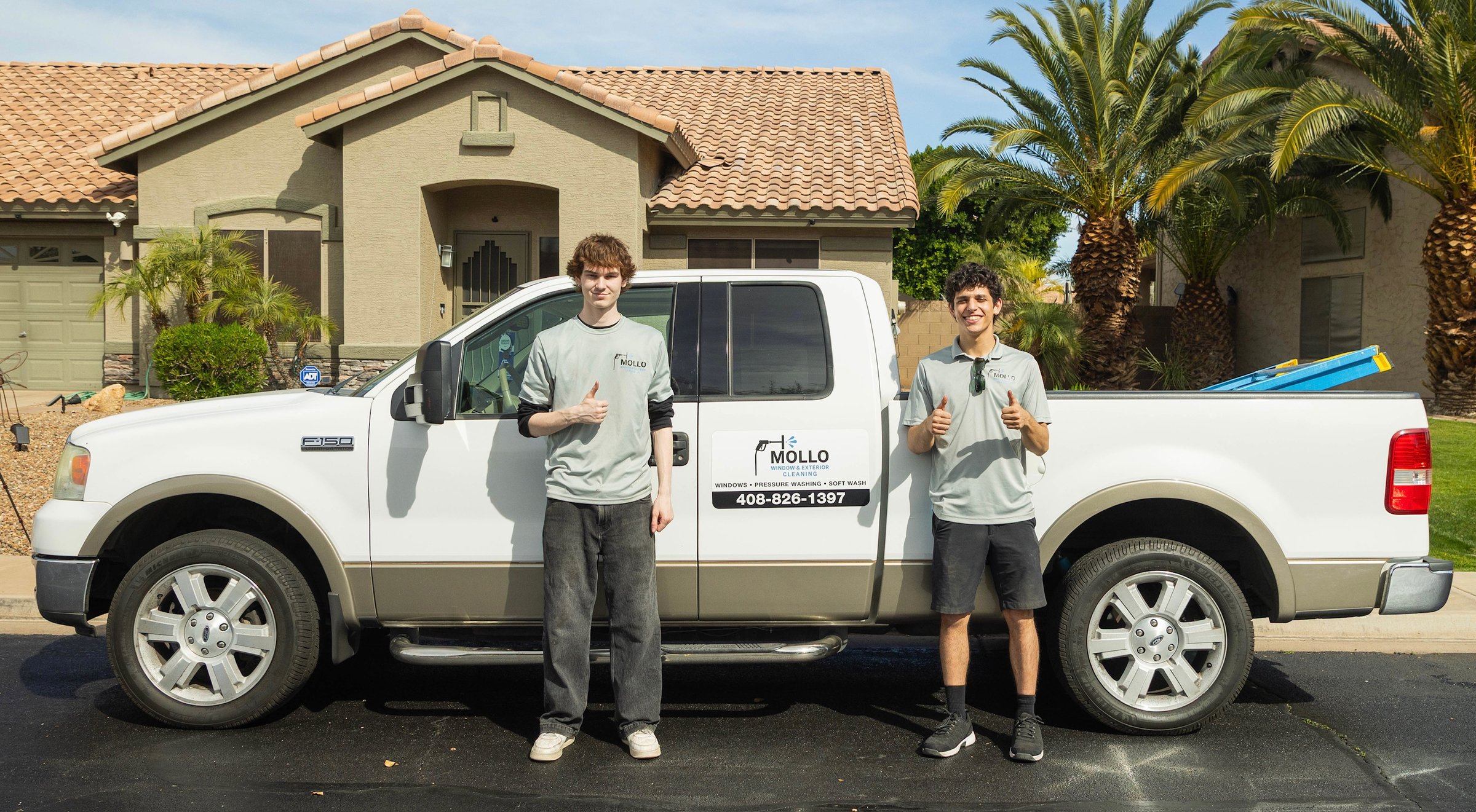 Mollo Window & Exterior Cleaning service