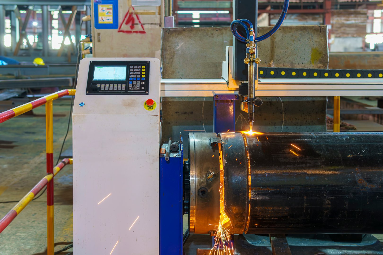 CNC Plasma Cutting, Cutting Pipe Carbon With CNC Plasma Cutting Machine.