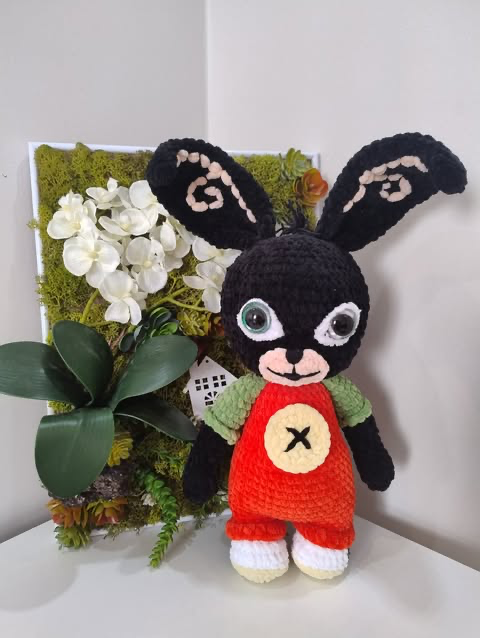 Maskotka szydełkowa