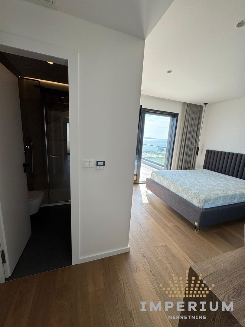 Penthouse Žnjan - kupaonica 2