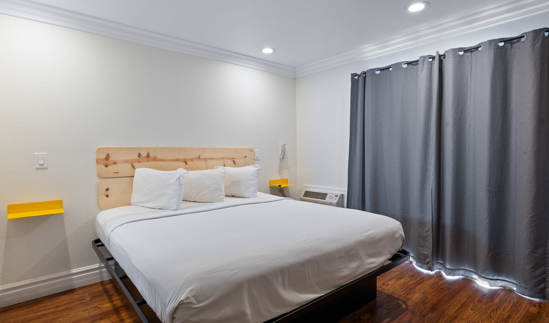 Gateway Lodge Seaside Classic King Room