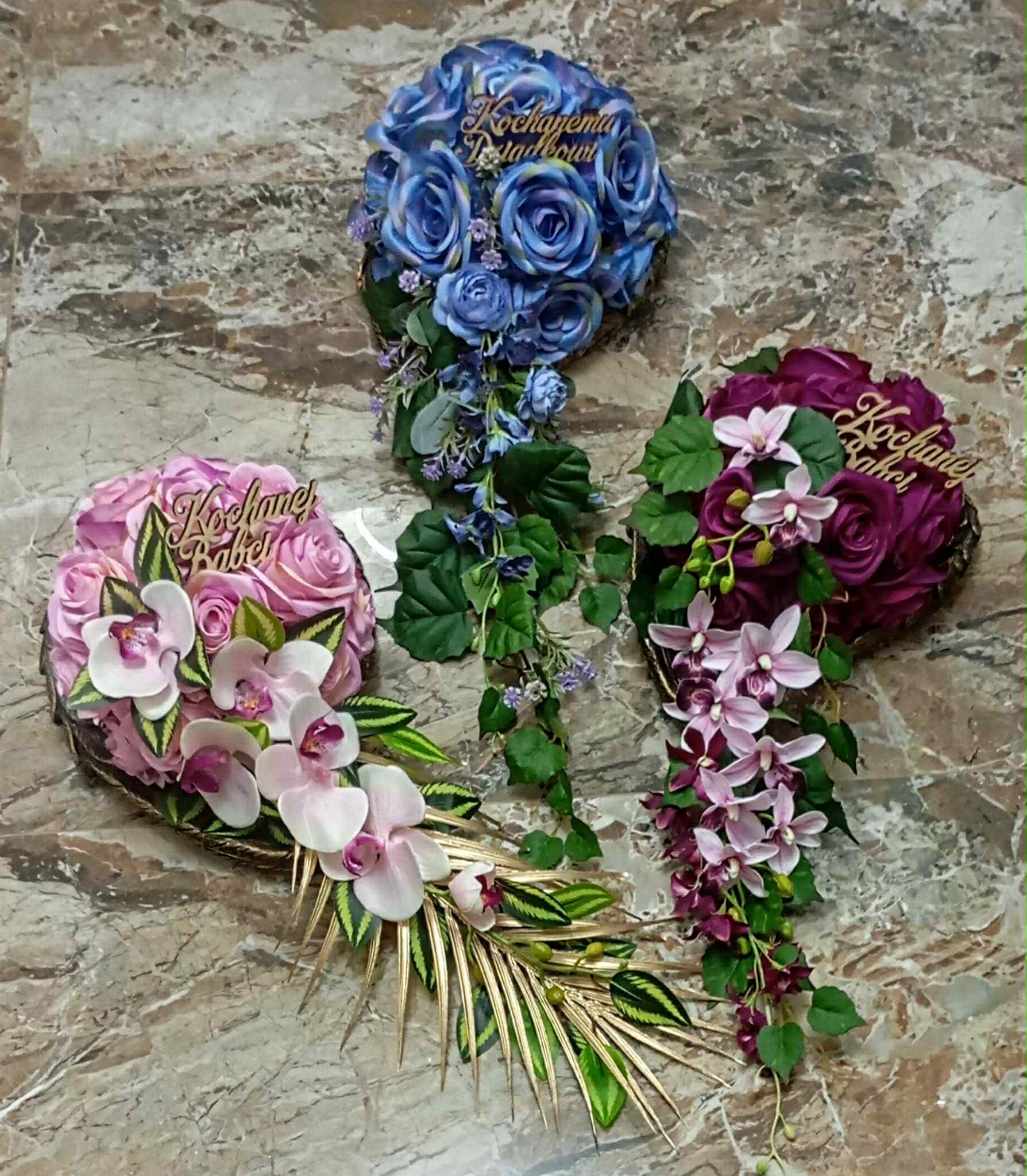 Kompozycja kwiatowa na Dzień Babci i Dziadka