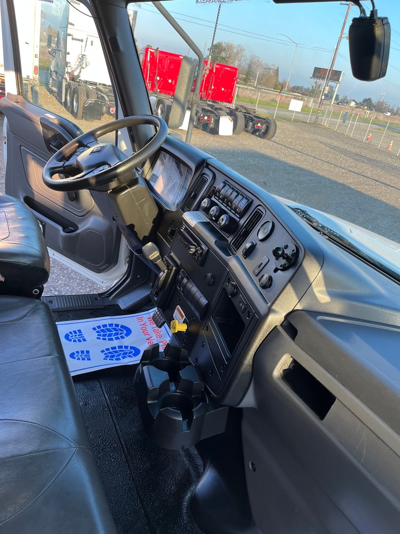 2021 International MV607 Box Truck - IMG_7343