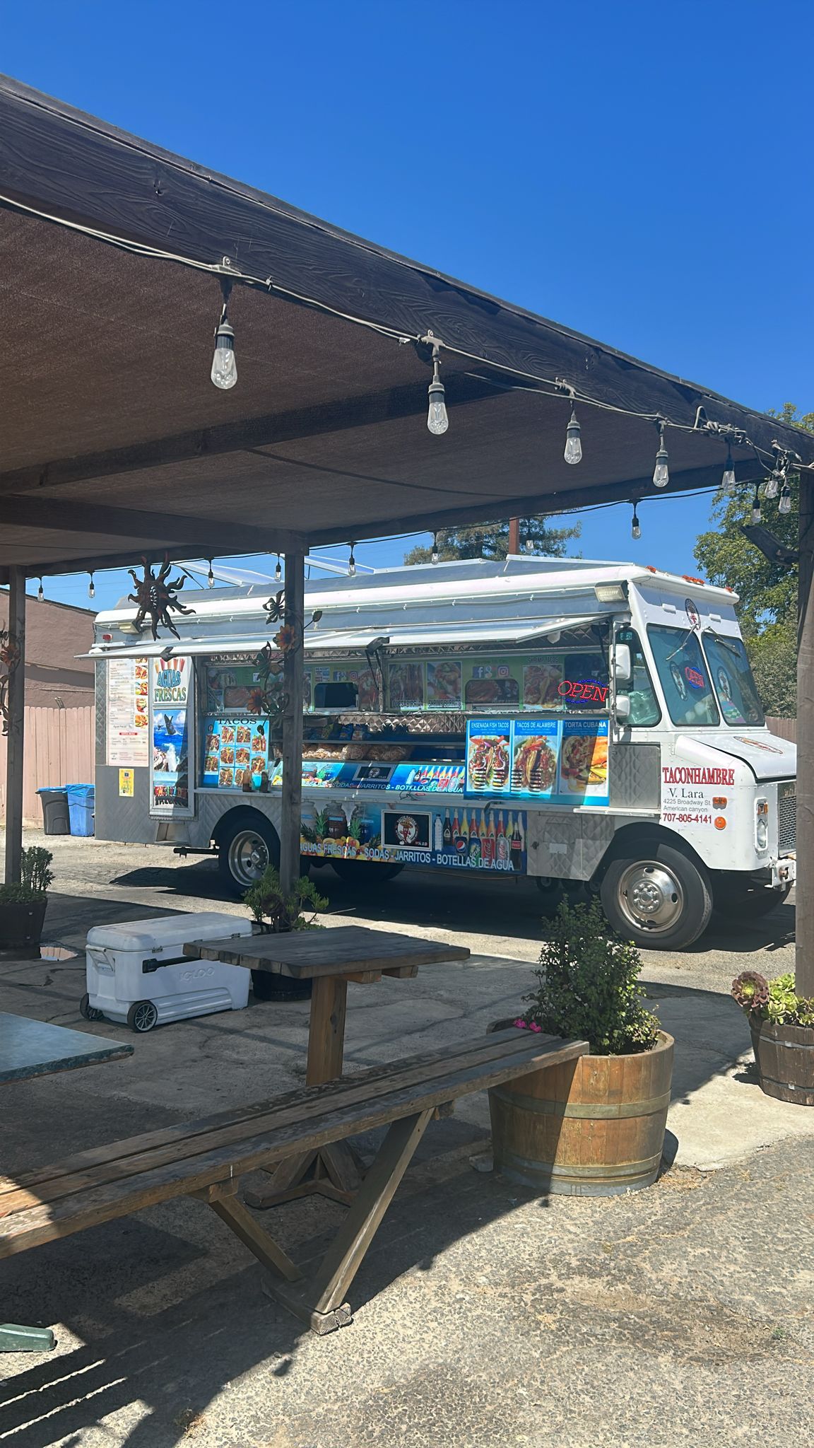 TACON HAMBRE food truck