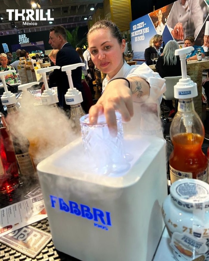 Congeladora-de-Copas-con-CO₂-Thrill-para-restaurante-para-vino-tinto-hoteleria-vinoteca-mixologia-enologia-y-dispensador-de-vino-Wineemotion (4)