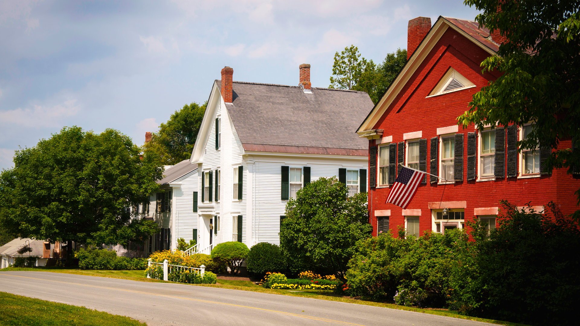 Peacham Historic District, first settled in 1776, in Caledonia County, Vermont, showcases classic New England architecture and a timeless rural landscape.