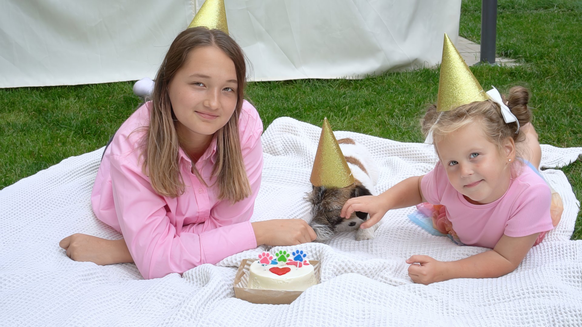 Kids celebrating birthday party