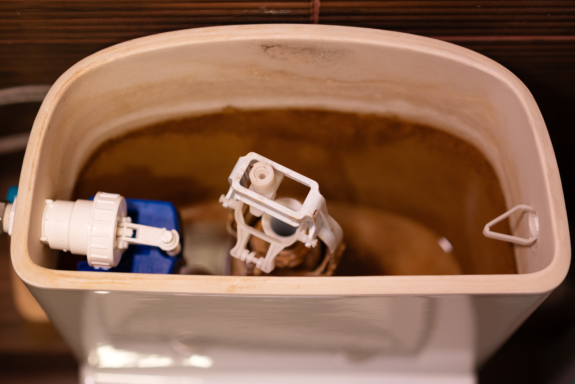 Toilet tank repair