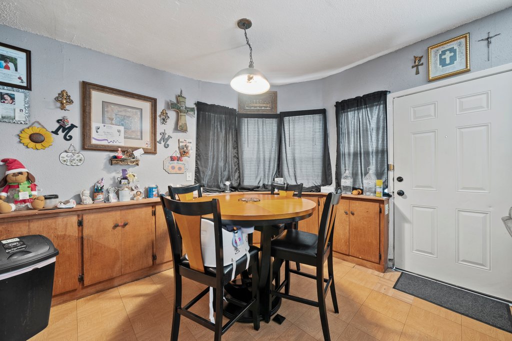 Casita at 699 Floral Avenue