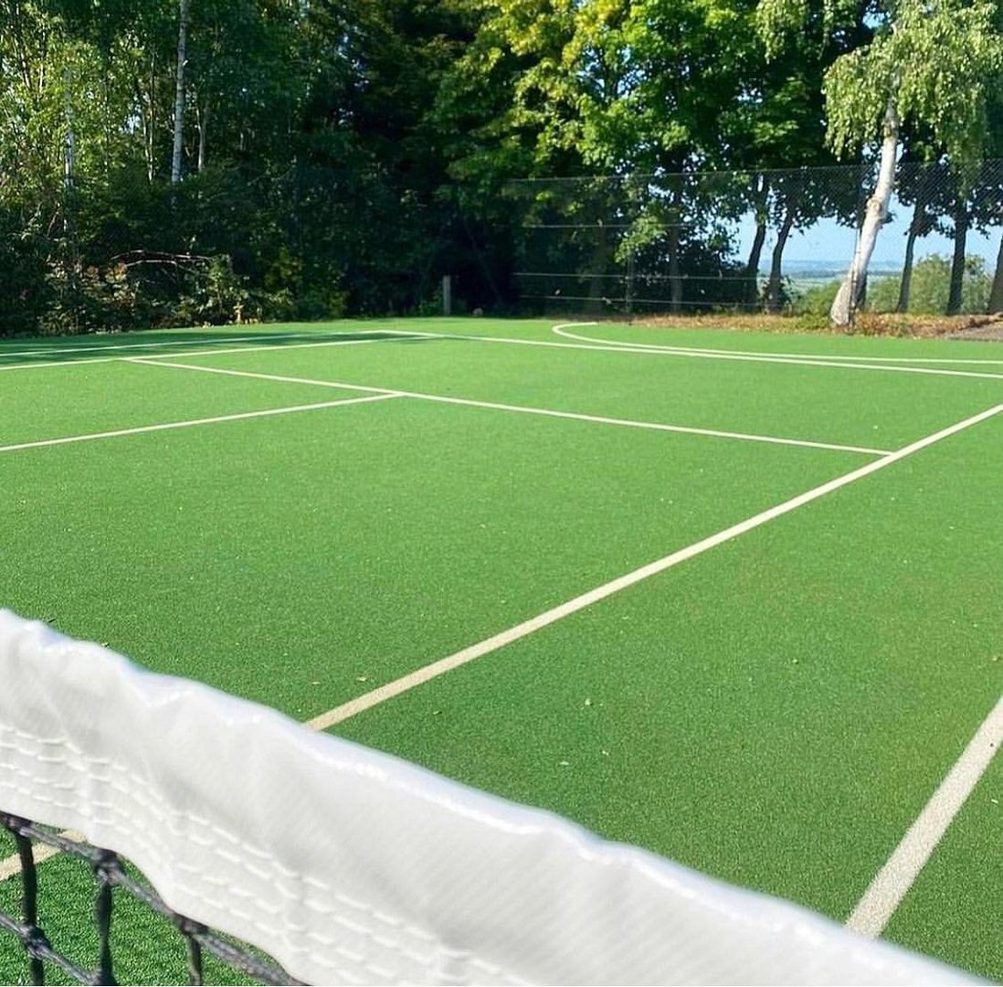Hellidon Lakes tennis court sports facilities resort activities Northamptonshire recreational amenities