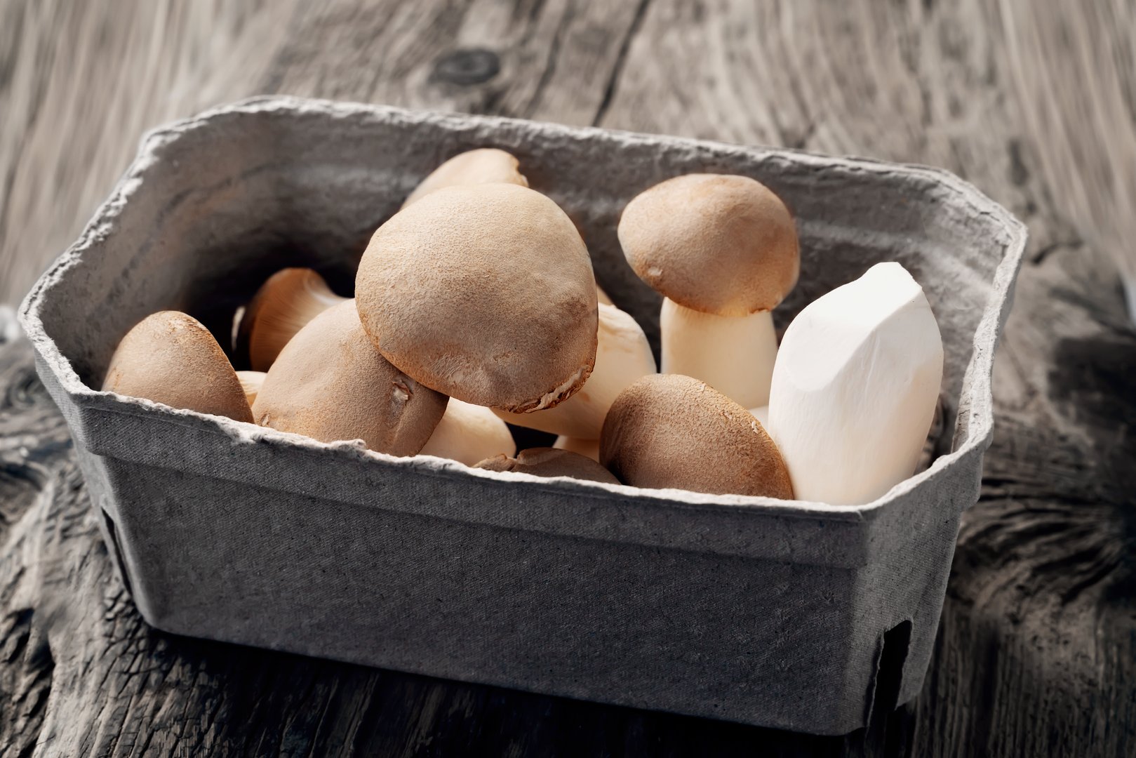 Packaged mushrooms in box