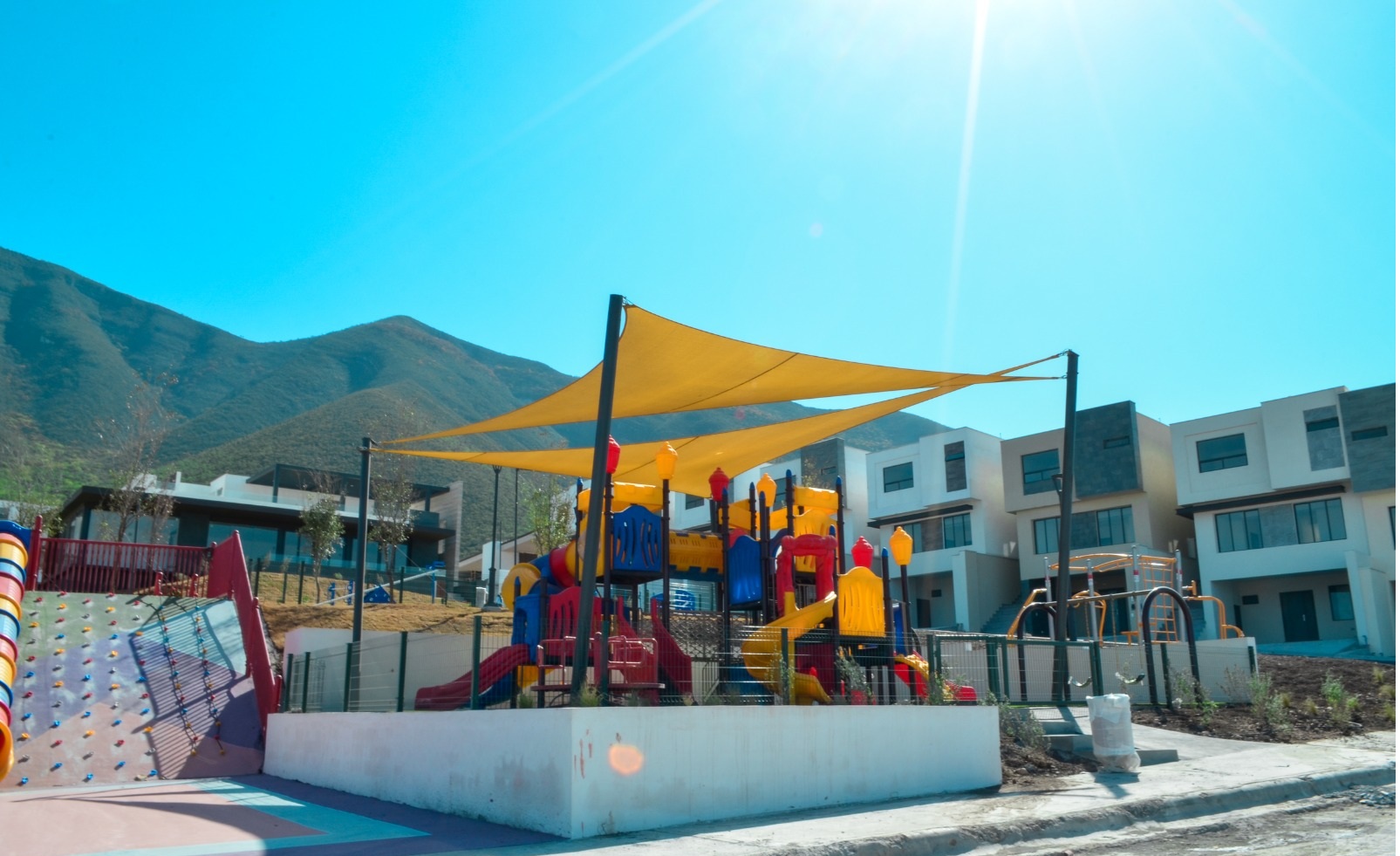 Instalaciones del fraccionamiento Alcázar