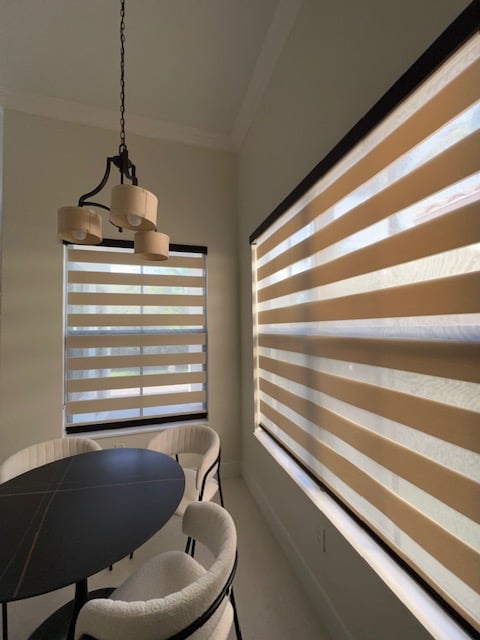 Proyecto de decoración con cortinas y persianas