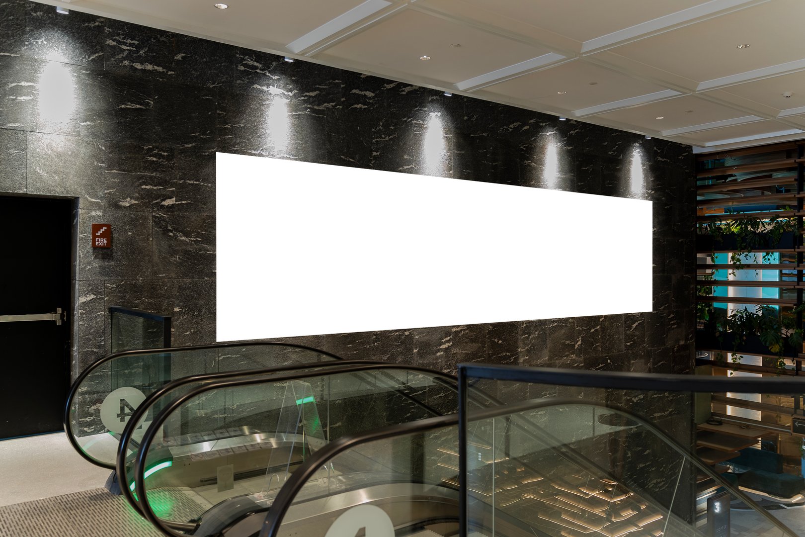 Glazen schuifwand in moderne woning met strak design en maximale lichtinval - Glas040 Eindhoven