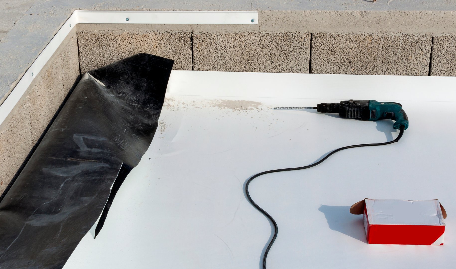 Application Synthetic waterproofing PVC-P and TPO / FPO