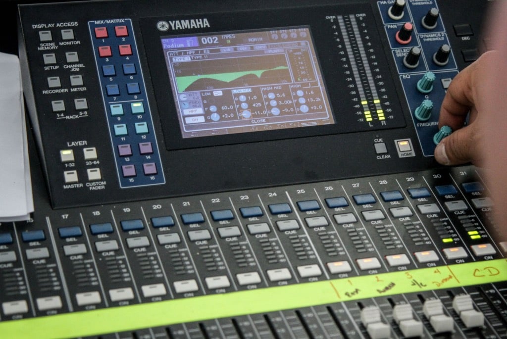 Consola de mezclas profesional para eventos