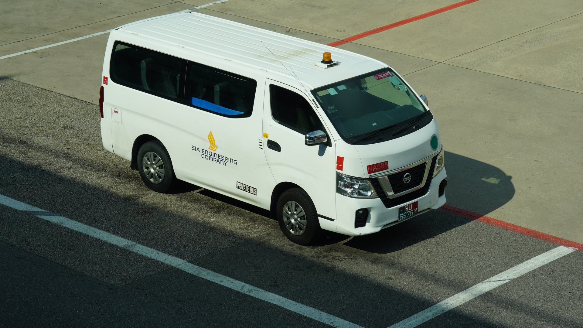 Singapore May 29, 2025Singapore Changi Airport uses tugs, baggage carts, fuel trucks, catering vehicles, de-icing trucks, and buses for smooth aircraft operations.