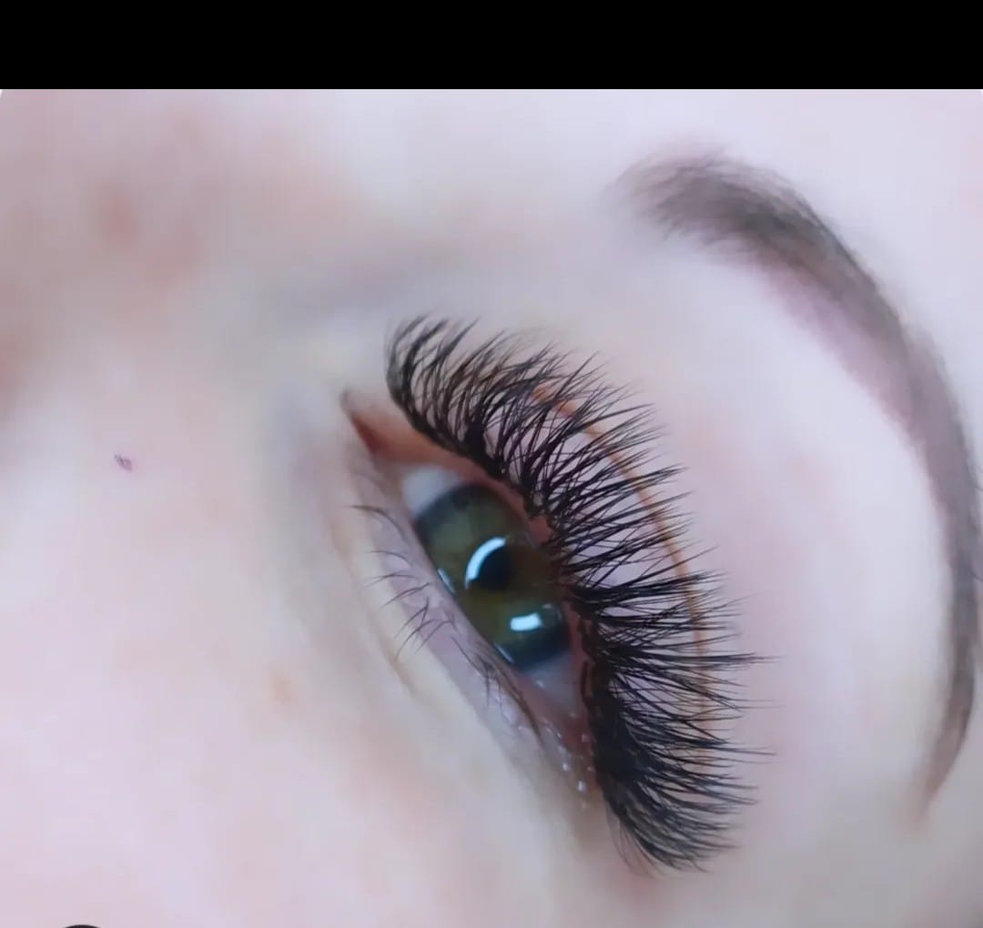 Beautiful lash artistry