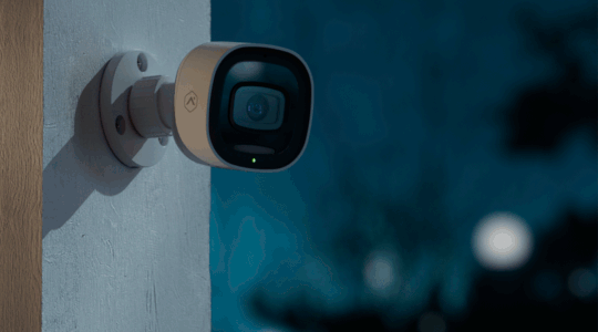 4MP Outdoor Camera with Spotlight and Two-Way Audio