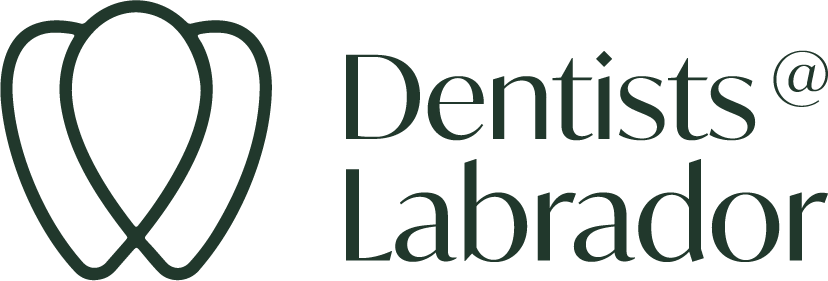 Dentist@Labrador green logo