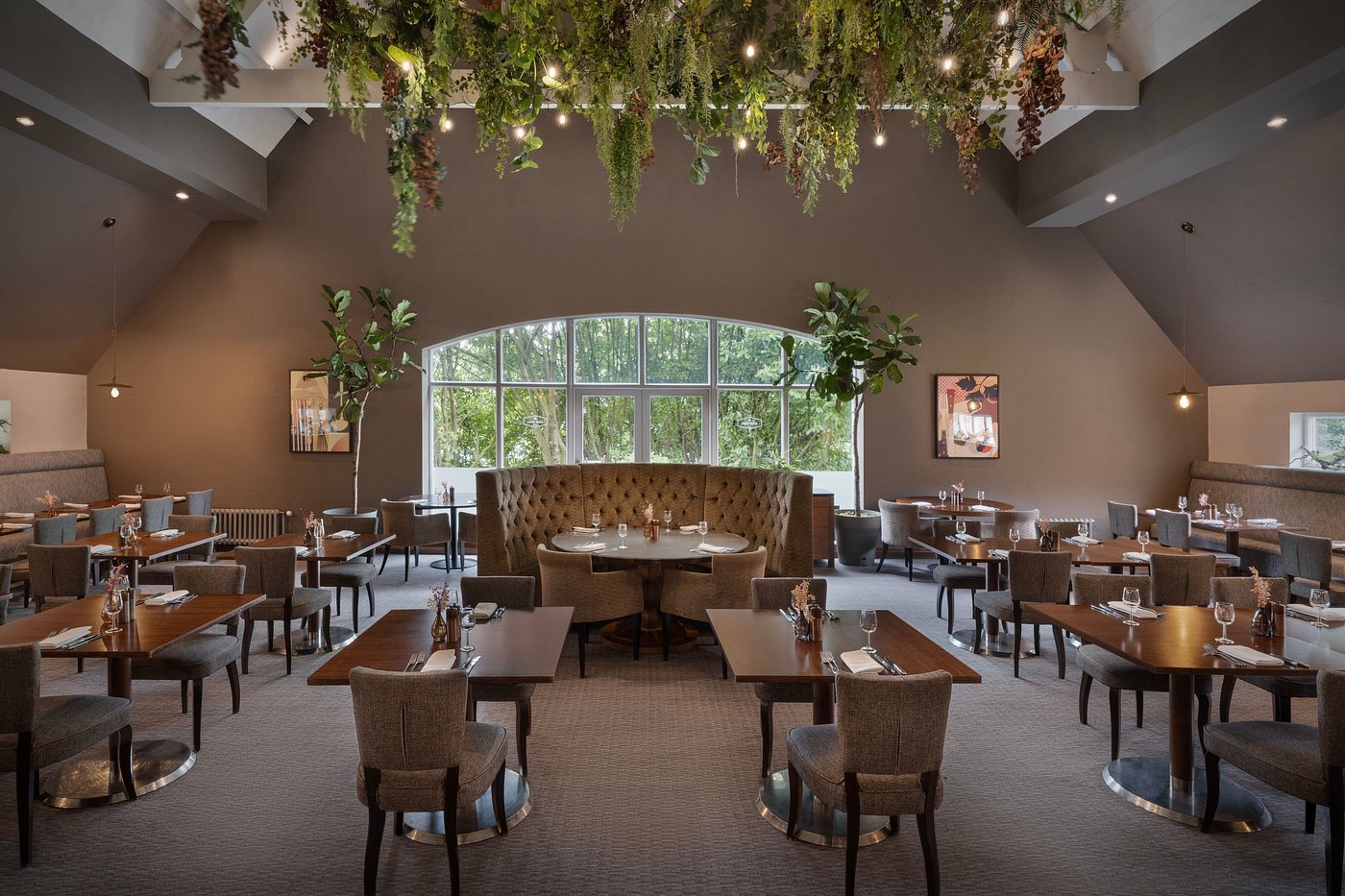 Golf facilities and course features at Delta Worsley Park