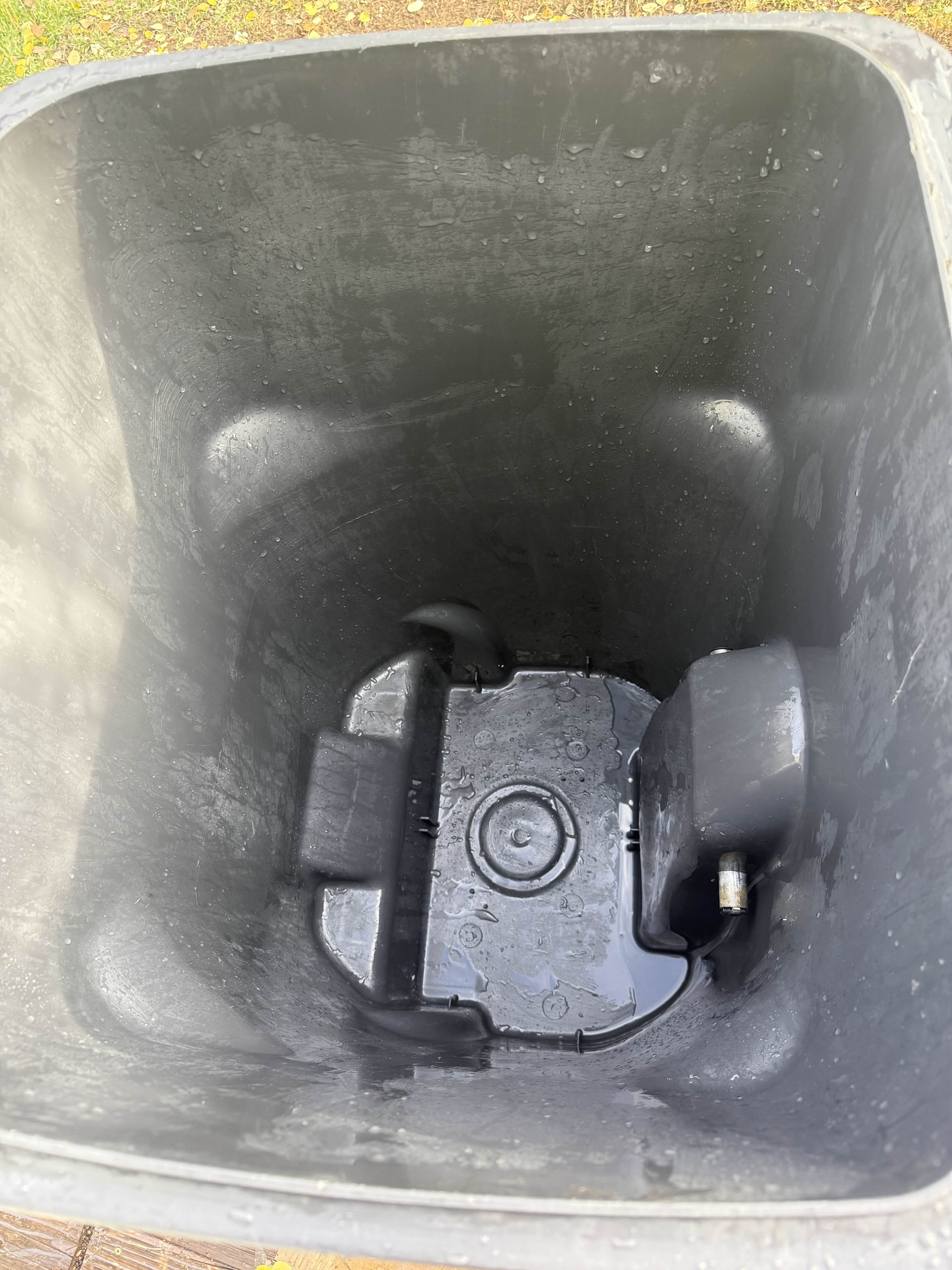 Clean trash bin after professional cleaning