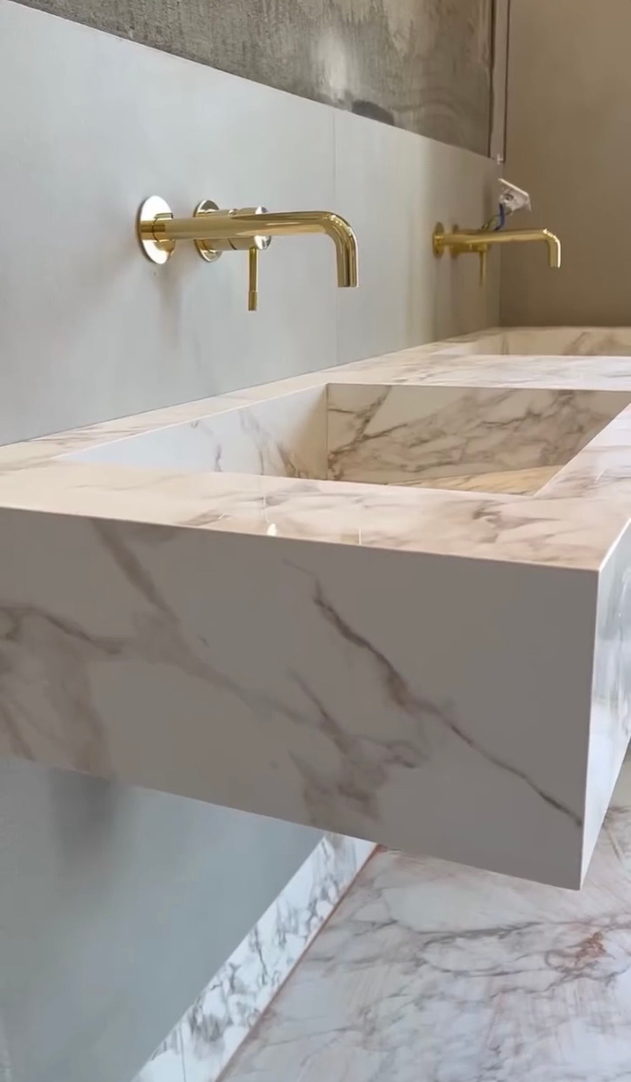 Architecture and construction in Albania