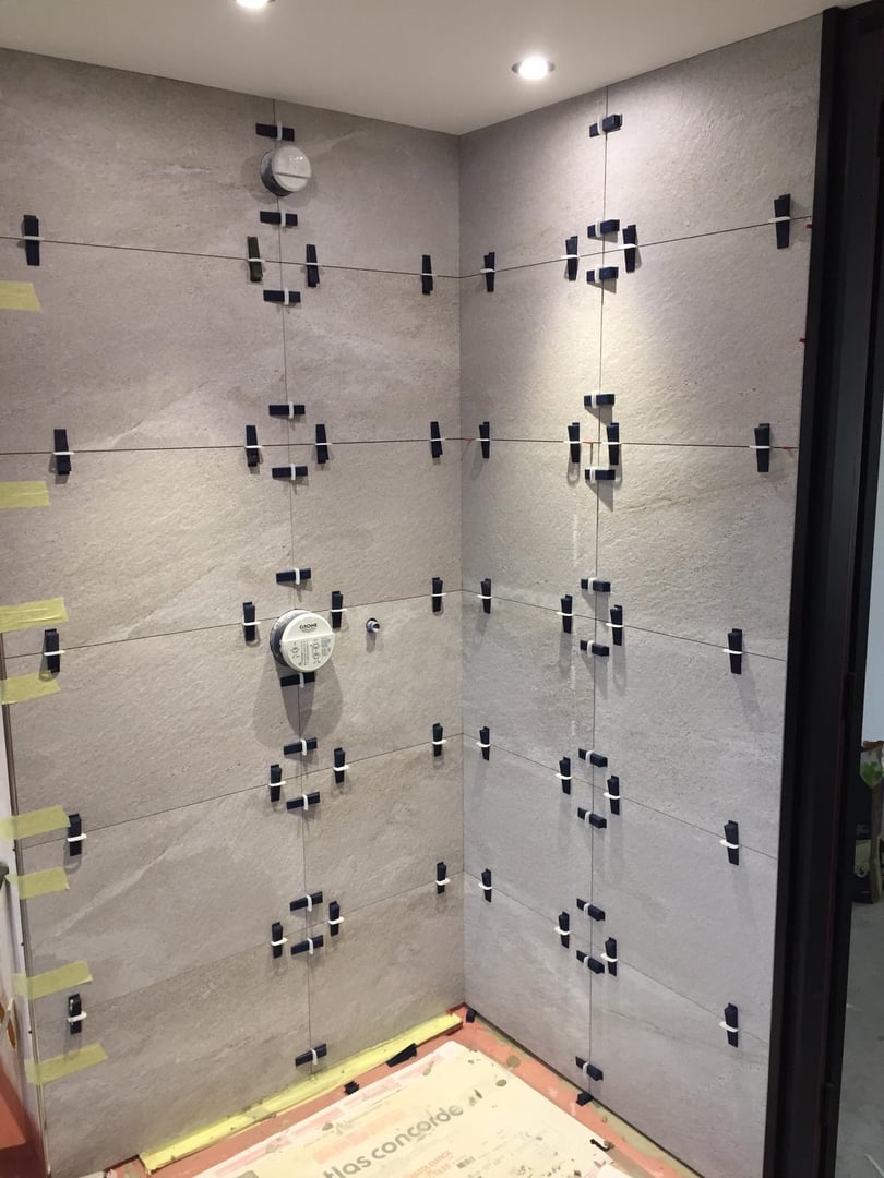 Präzise Fugenarbeit Fliesen