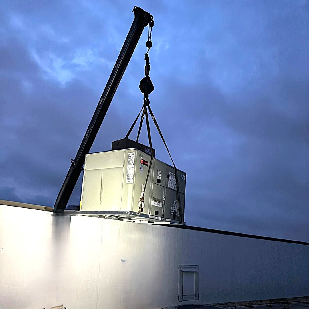 Industrial HVAC rooftop systems project image 10