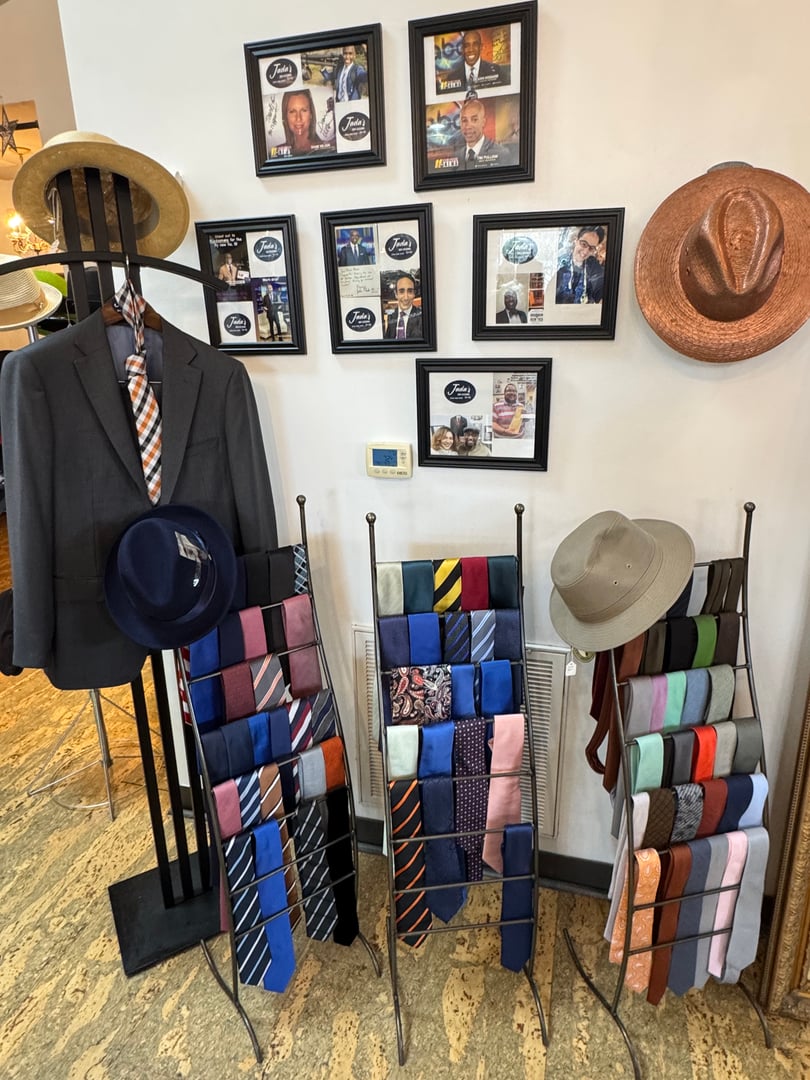 Jada's Men's Accessories designer pieces