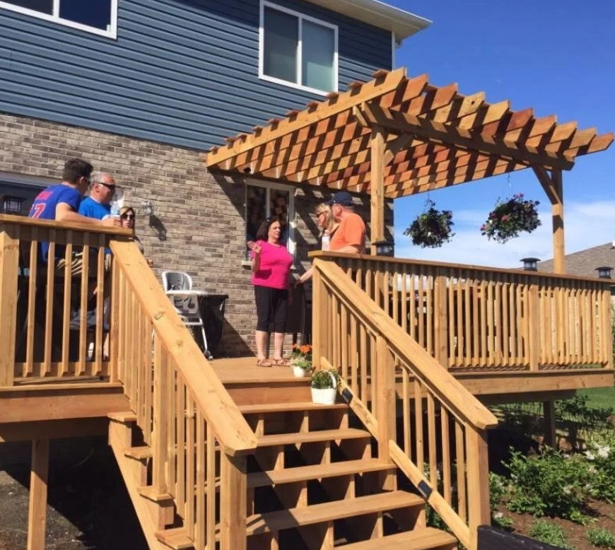 Quality deck construction and outdoor carpentry Mississippi Reed Enterprise