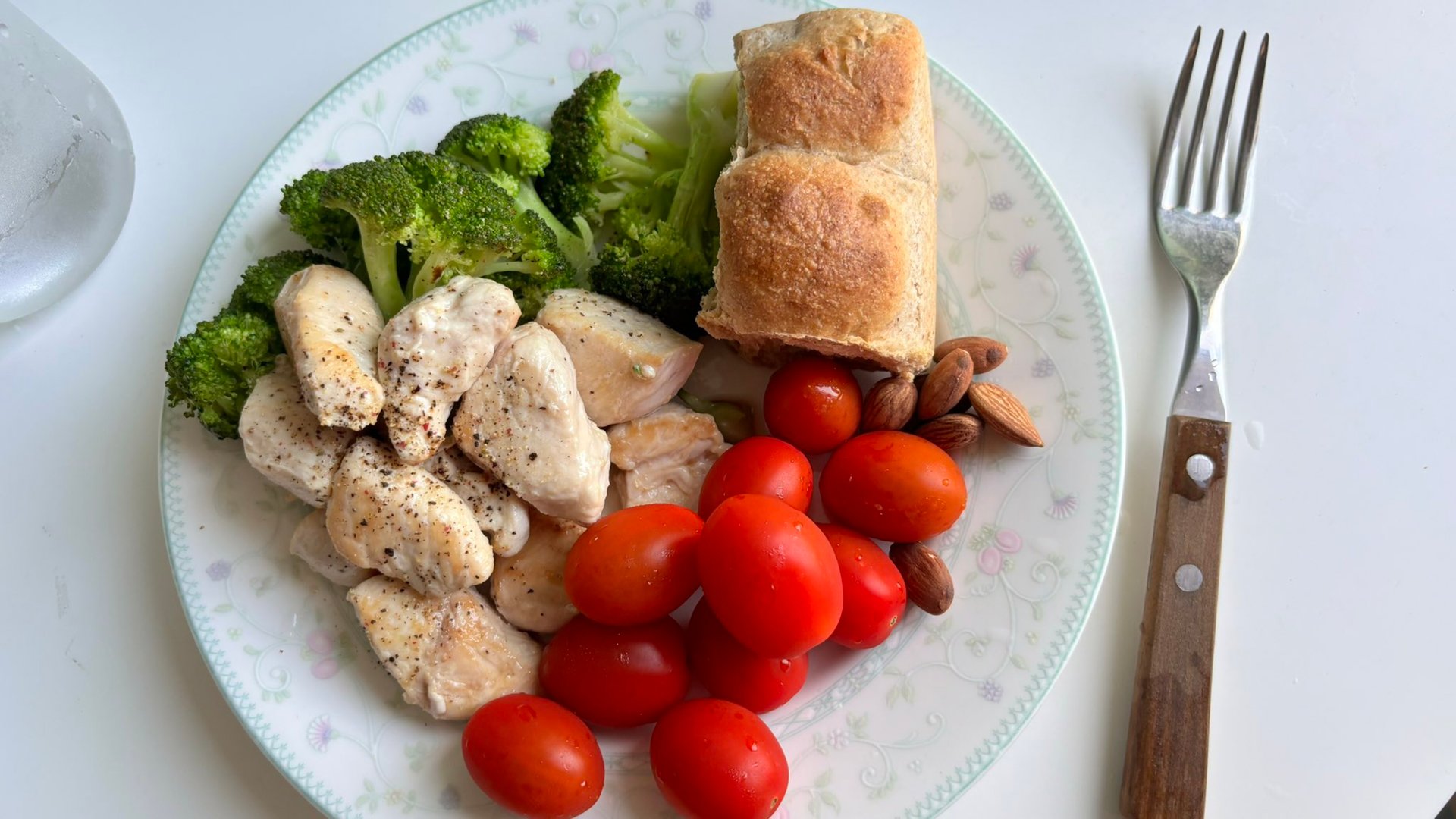 Fresh vegetable salad with a vibrant mix of greens, cherry tomatoes, cucumbers, and bell peppers. Crisp, colorful, and packed with vitamins, this salad makes a healthy, delicious meal or side.