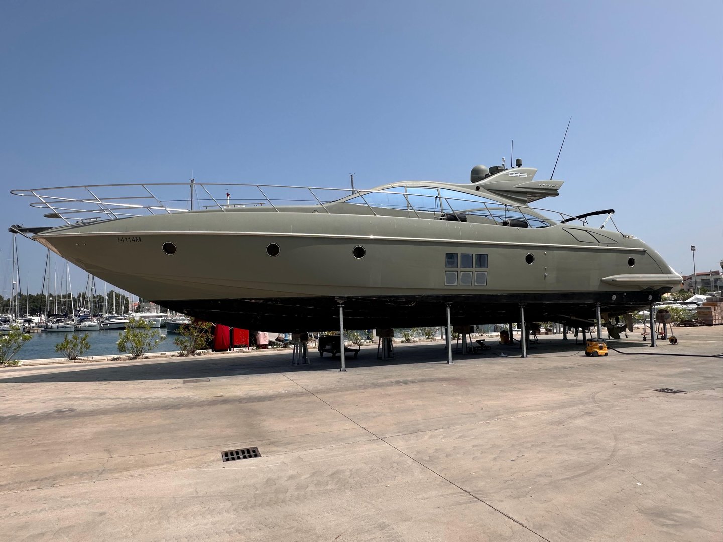Azimut 68S Yacht