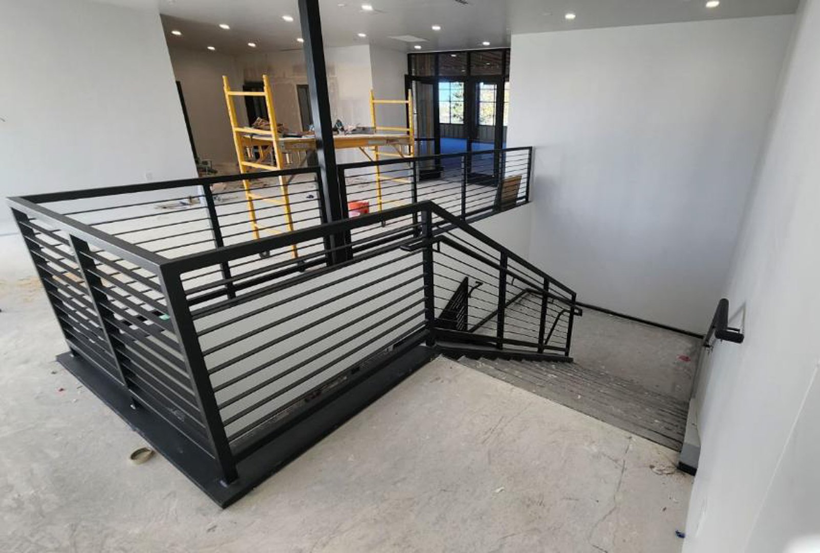 Interior railing system