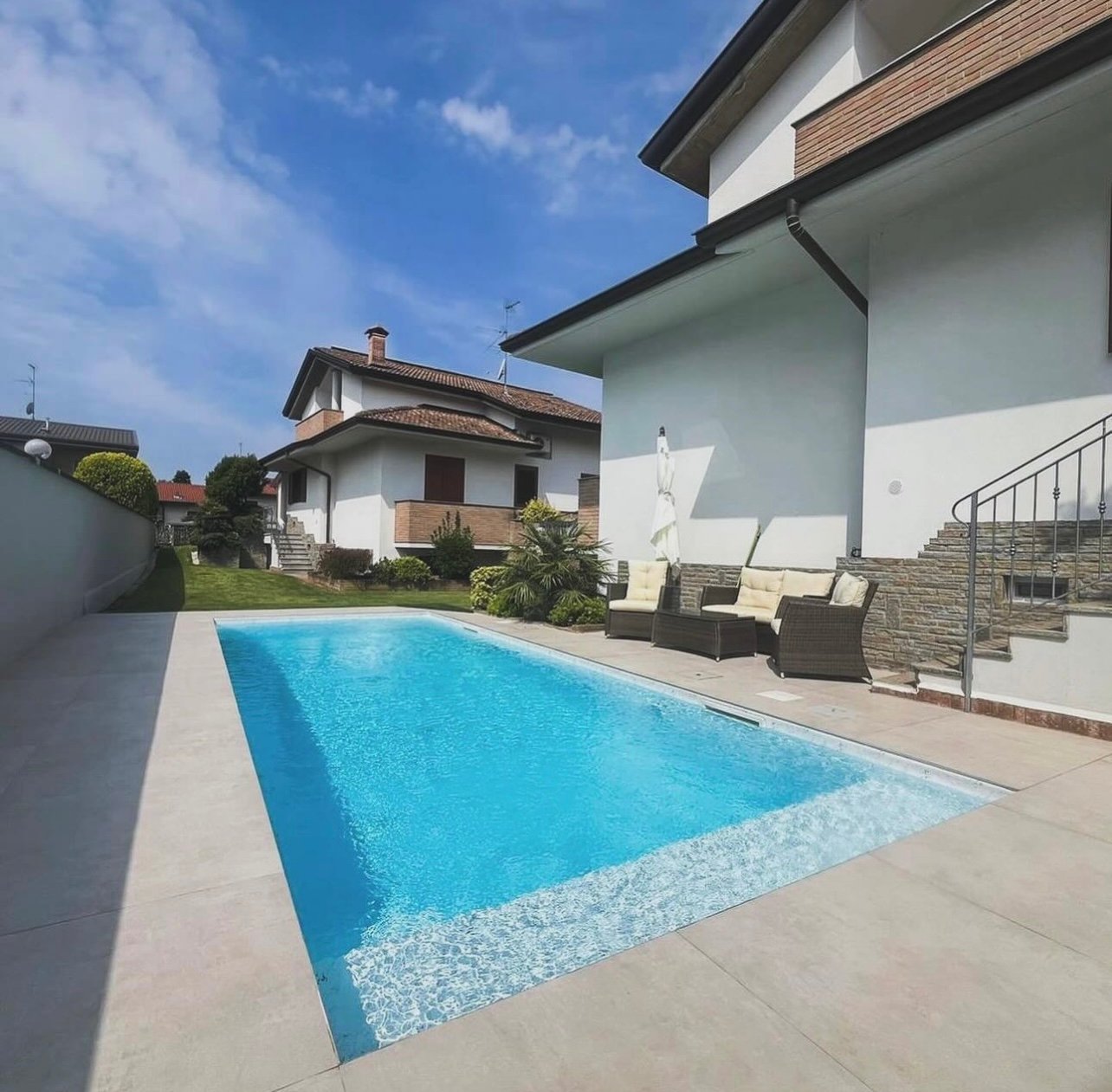 Progetto piscina di design - Vista mozzafiato