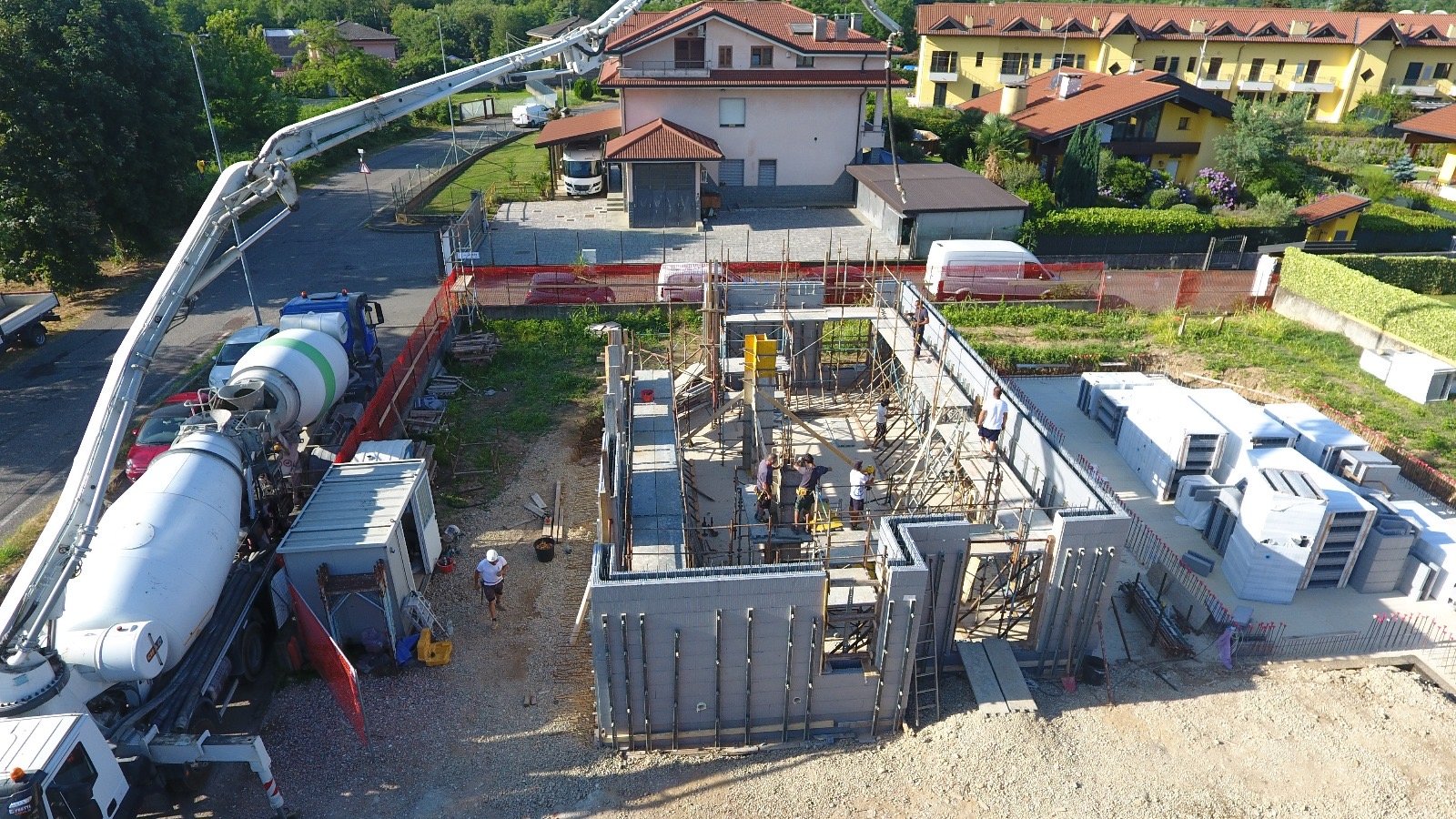 Alma Costruzioni team