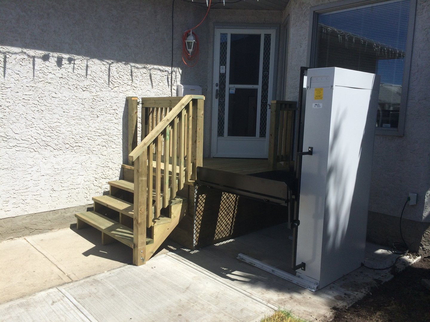 Quality platform lift installation